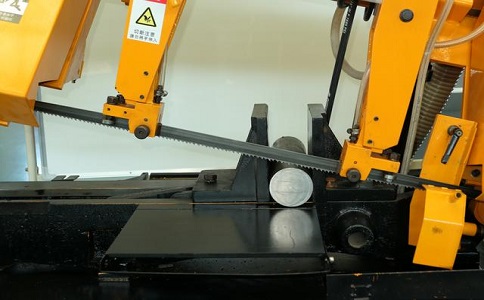 望牛墩镇数控带锯床自动送料精度会出现偏差吗？